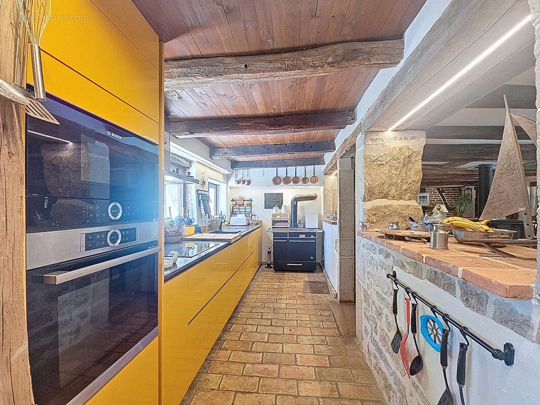 Maison à MONTREVEL-EN-BRESSE