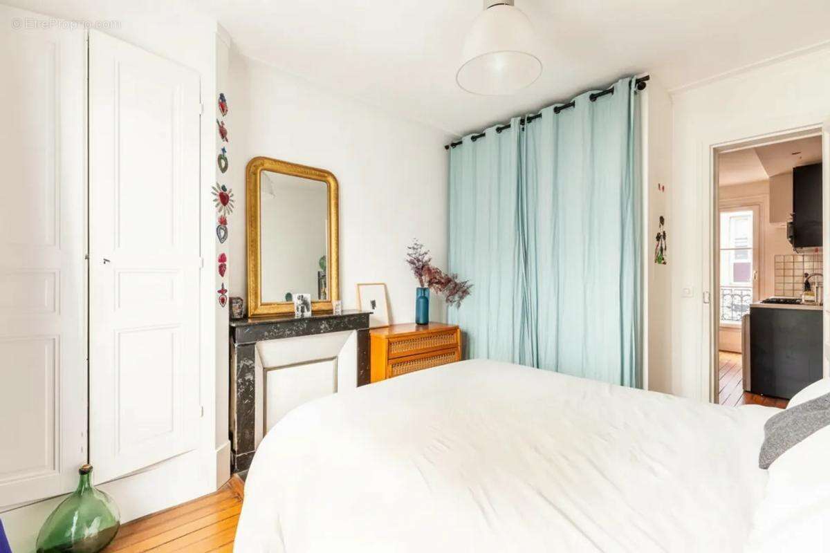 Appartement à PARIS-14E