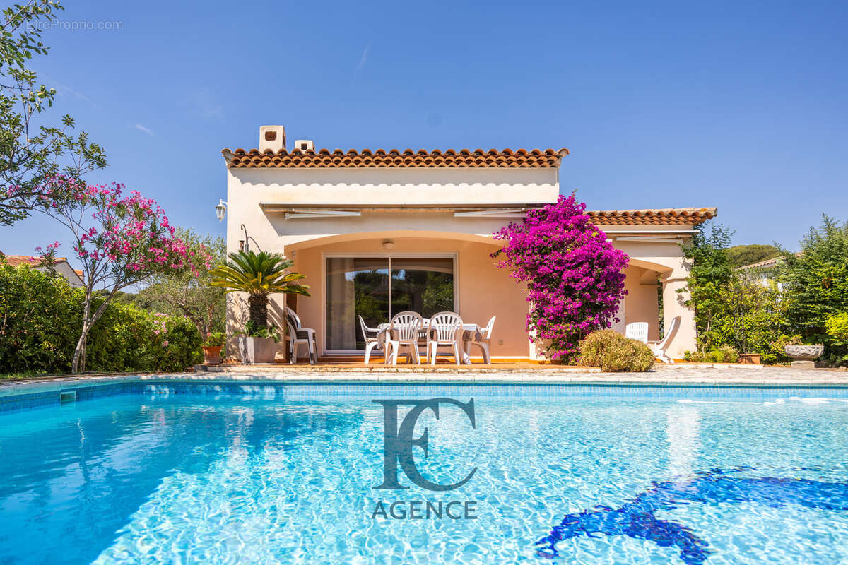 Maison de 190 m2 au coeur de la pinède de La Cride - photo 14