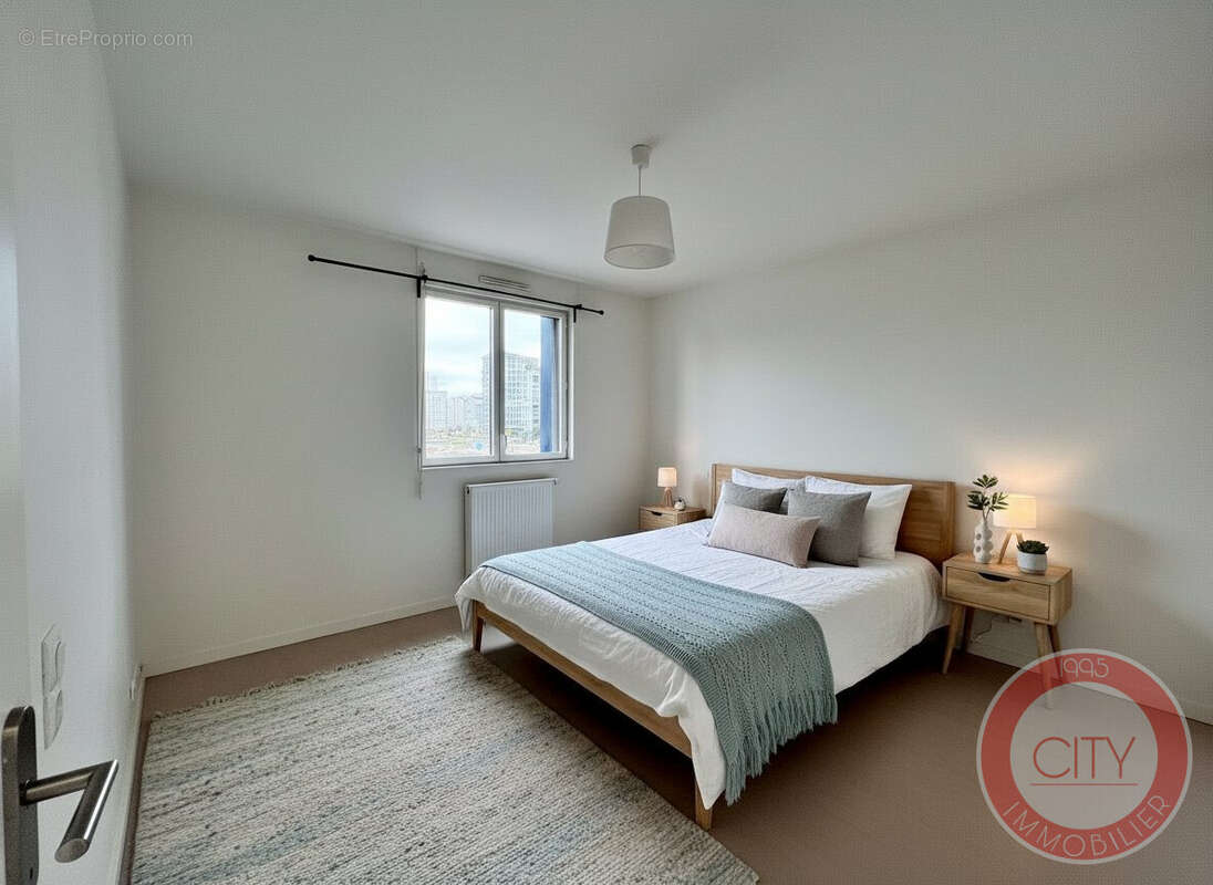 photo non contractuelle  - Appartement à BORDEAUX