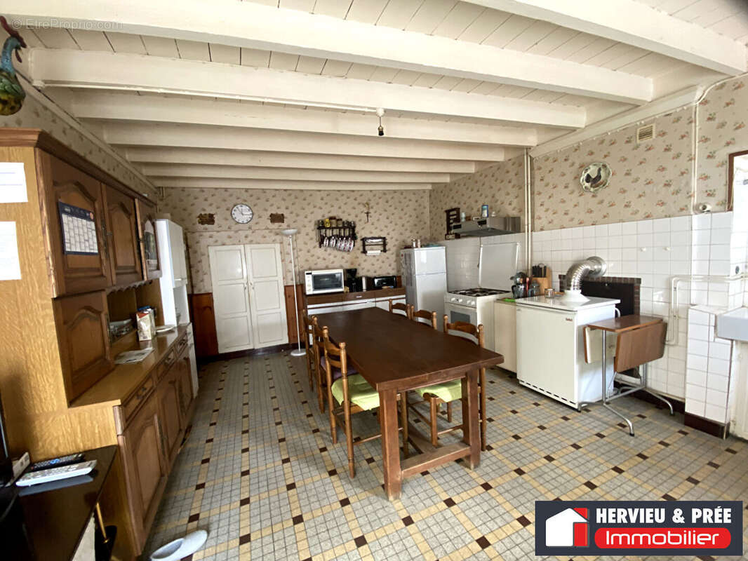 Maison à SAINT-CONTEST