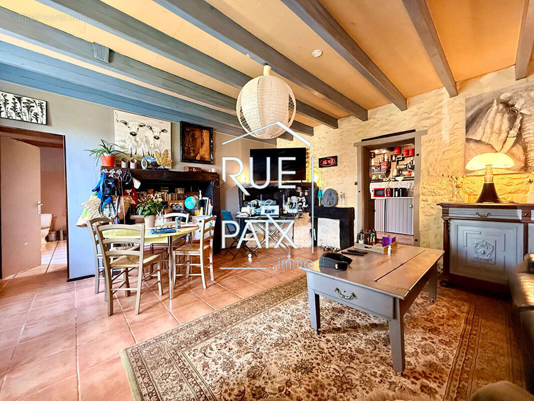 Maison à REFFANNES