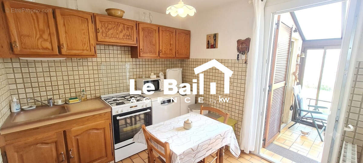 Maison 80 m² à Osny  - photo 5