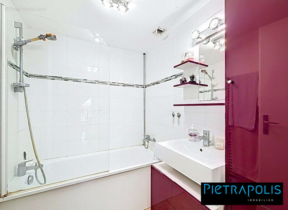 Appartement 53 m² à Valsonne  - photo 7