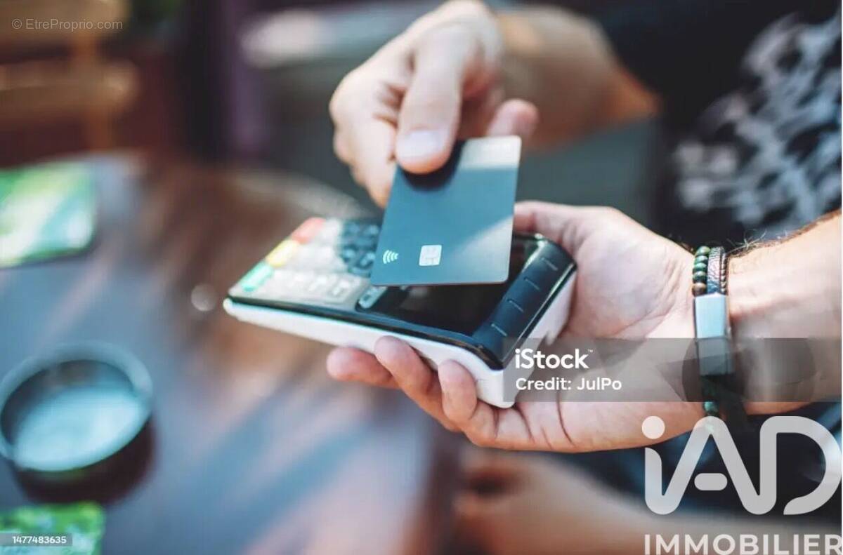 Photo 1 - Commerce à CERS