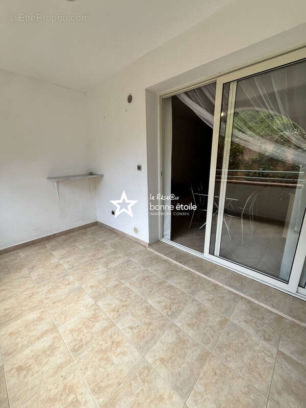 Appartement à LINGUIZZETTA