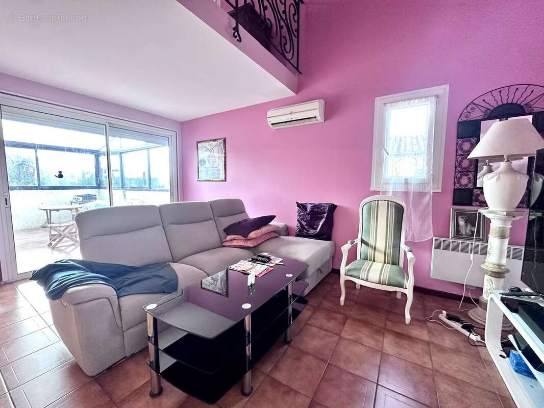 Maison à VILLENEUVE-DE-LA-RAHO