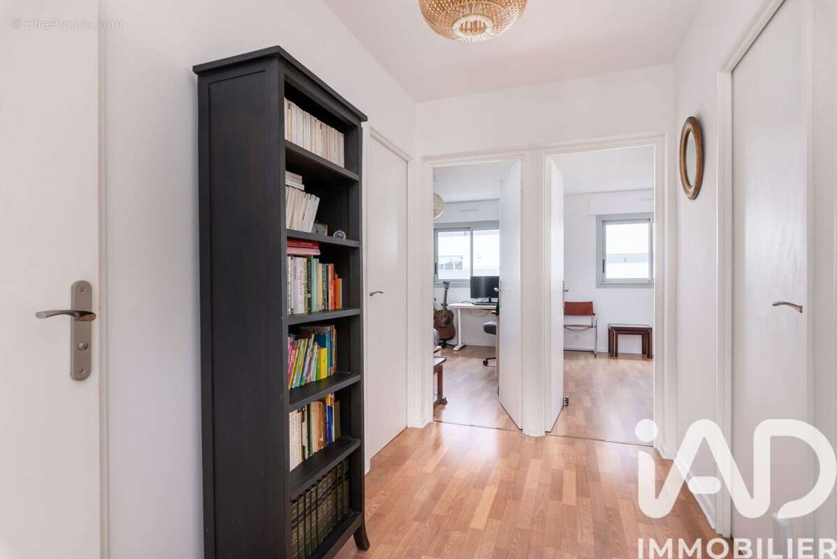 Photo 5 - Appartement à VILLEURBANNE