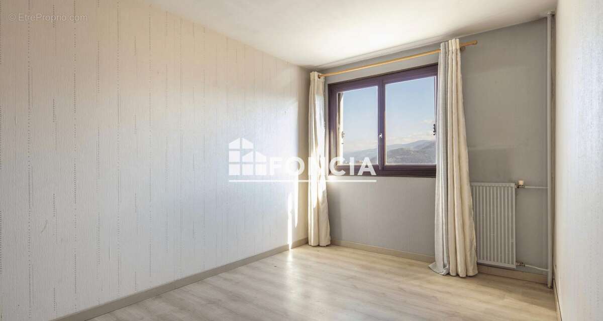 Appartement à ECHIROLLES