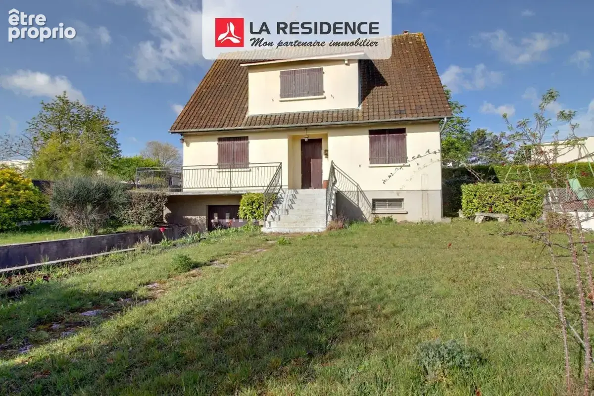 Maison à SAINT-ETIENNE-DU-ROUVRAY