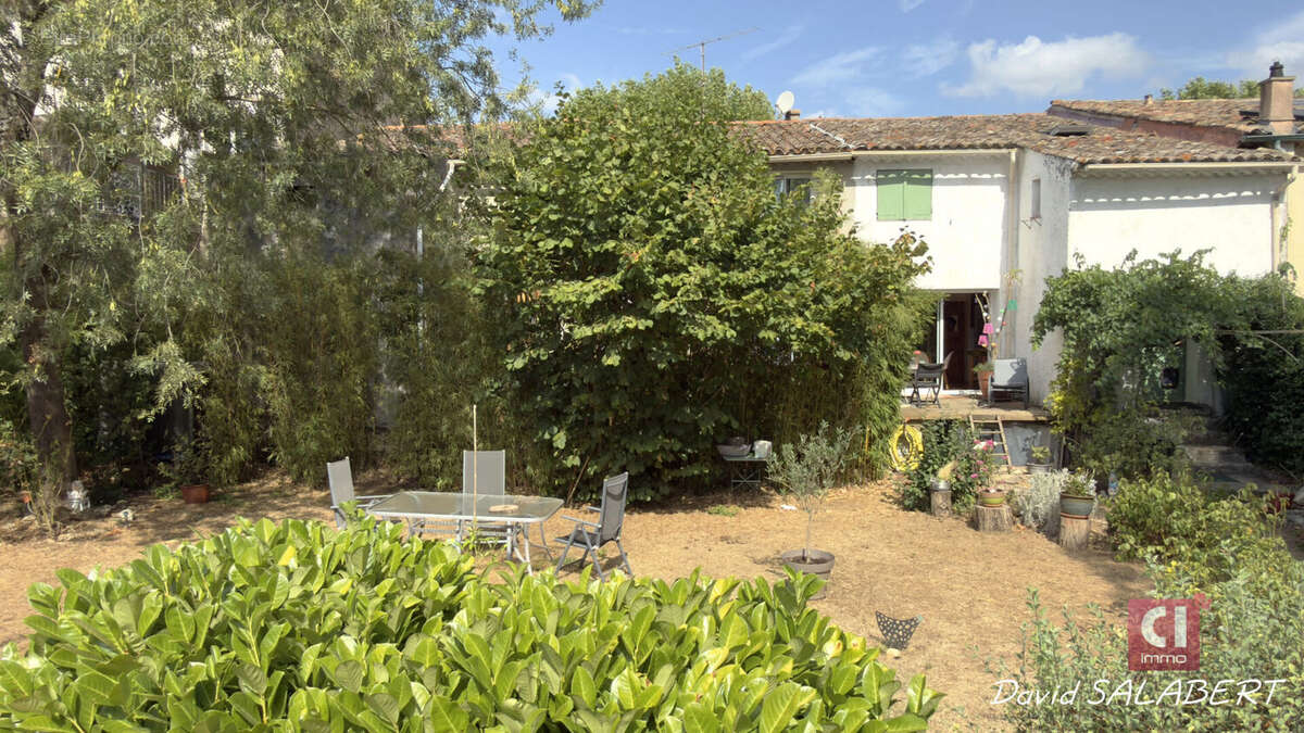 Forcalqueiret,  rare maison de village avec jardin, piscine et grand garage - photo 18