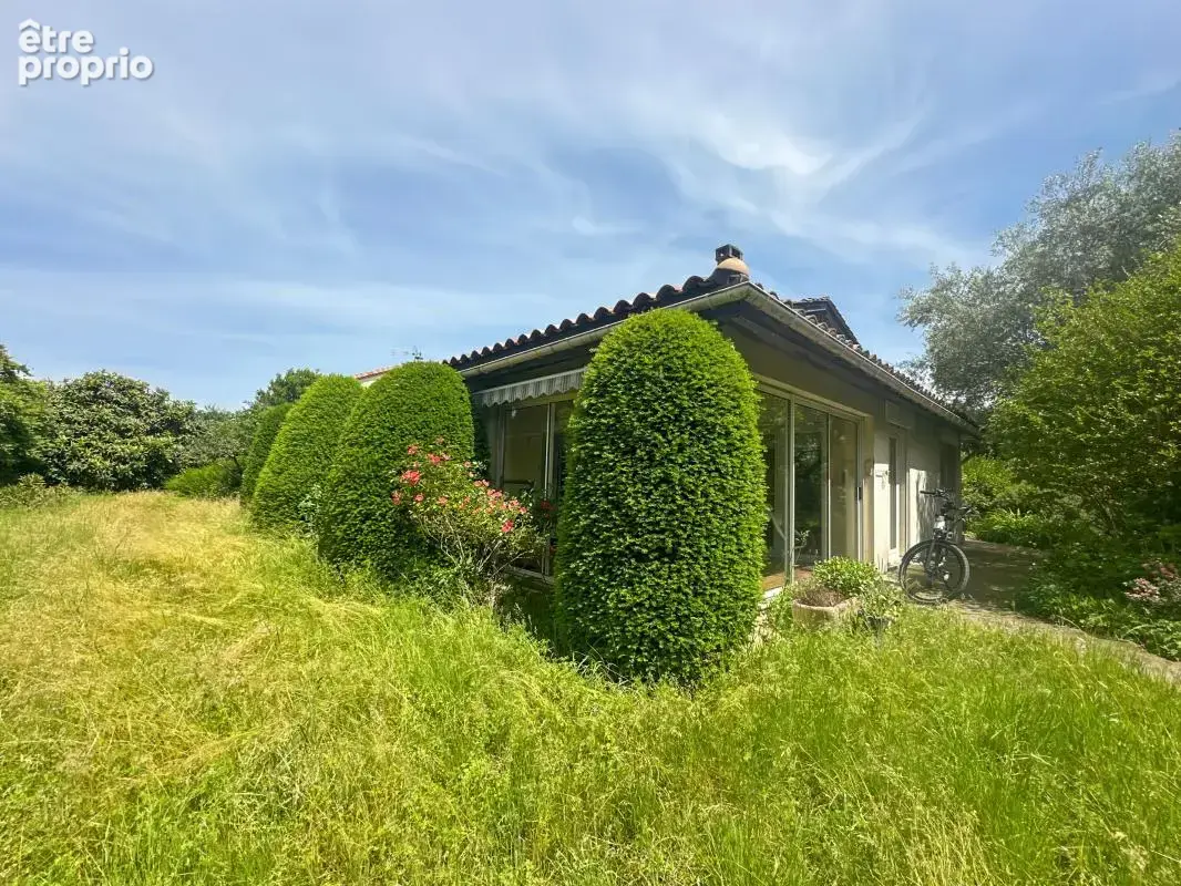 SAINT MARCEL LES VALENCE - Maison de 211 m² sur 2734m² constructible - photo 8