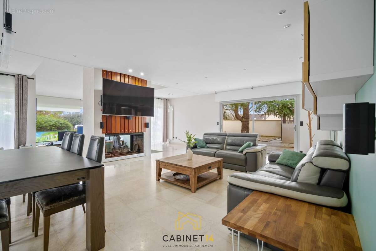 Maison à VARENNES-JARCY