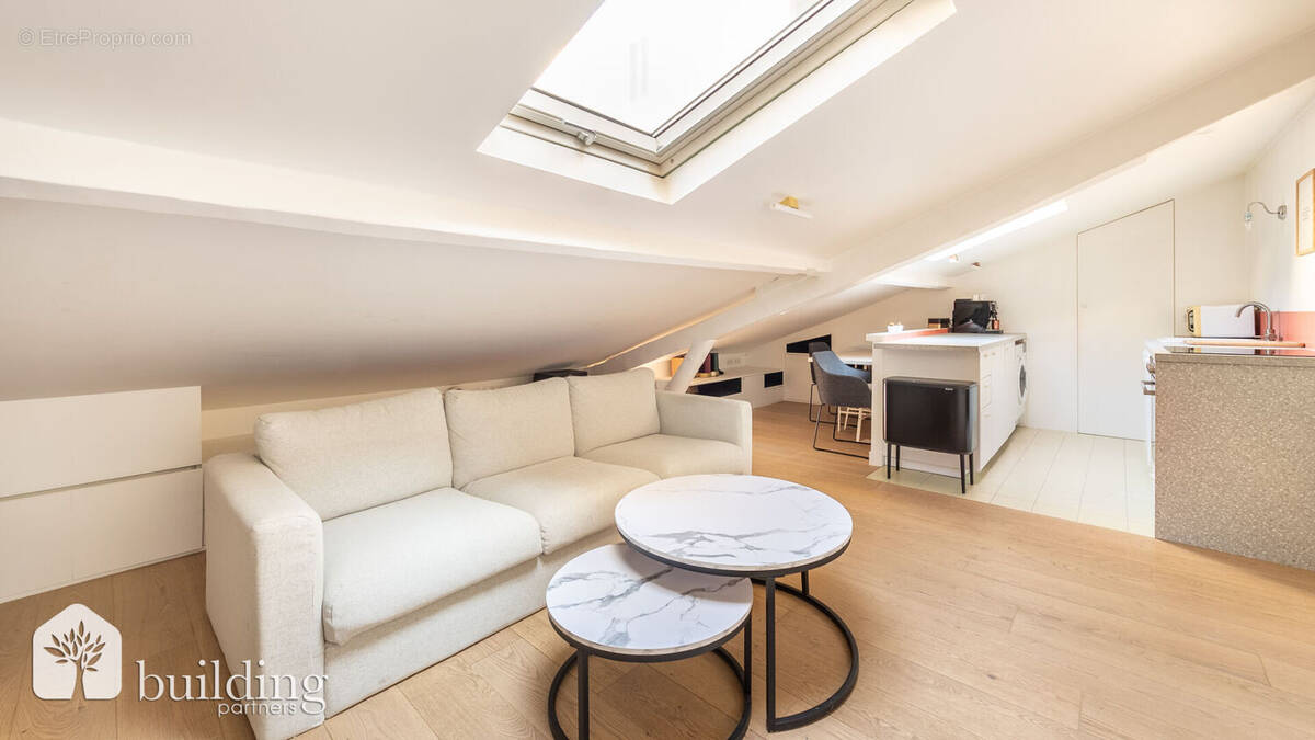 Appartement à PARIS-17E