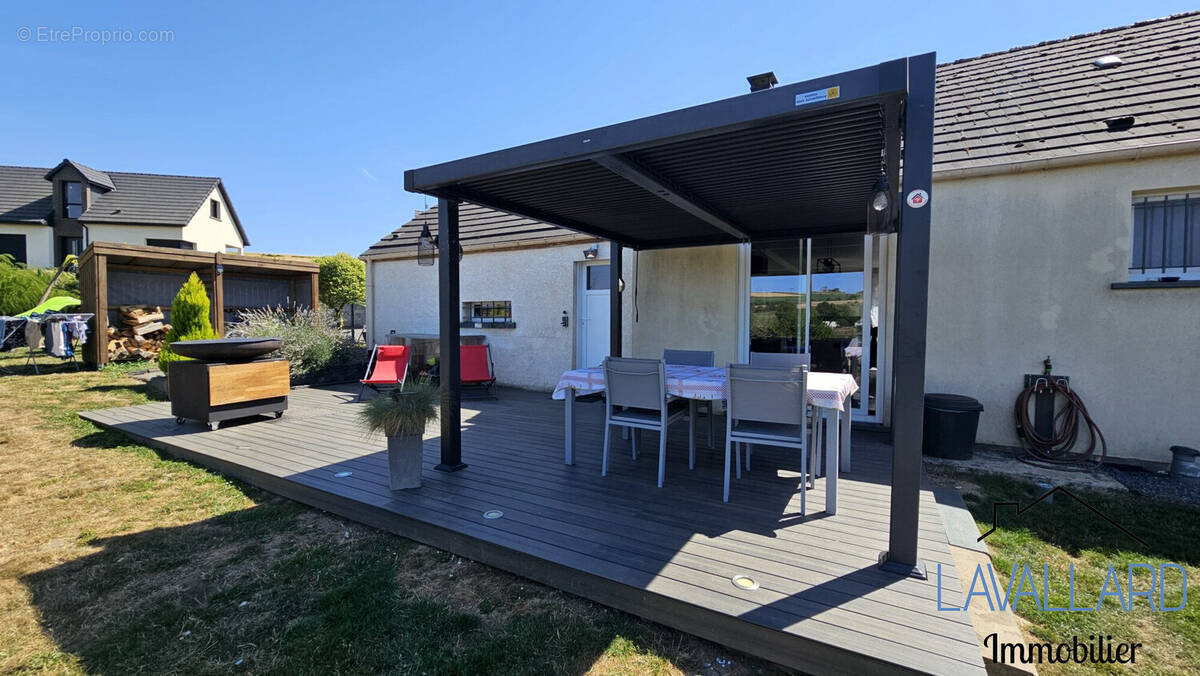 Maison 5 pièces 92 m² · à Canaples · 92 m² · 199 500 €