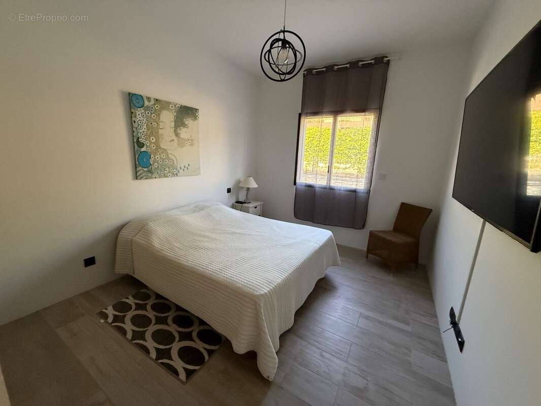 Superbe villa moderne, aux Taillades, de plain-pied avec piscine, panneaux solaires et prestations de standing - photo 9