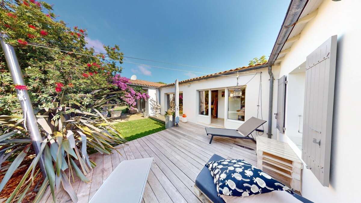 Maison à LA COUARDE-SUR-MER