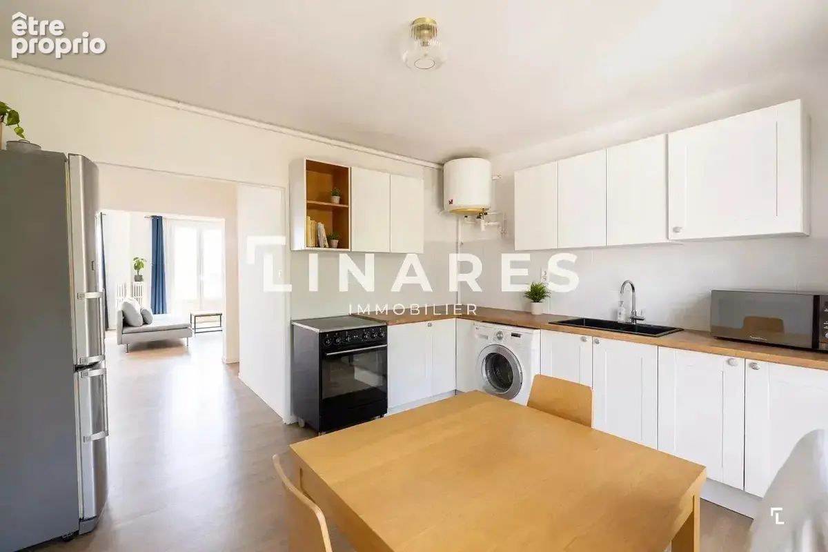 COCON LUMINEUX - Appartement T3/4 Dernier Étage 82m2 - Terrasse - Loggia - Cellier - 13190 Allauch - photo 4