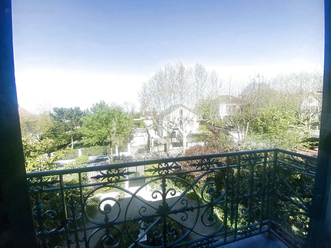 Maison à LE RAINCY