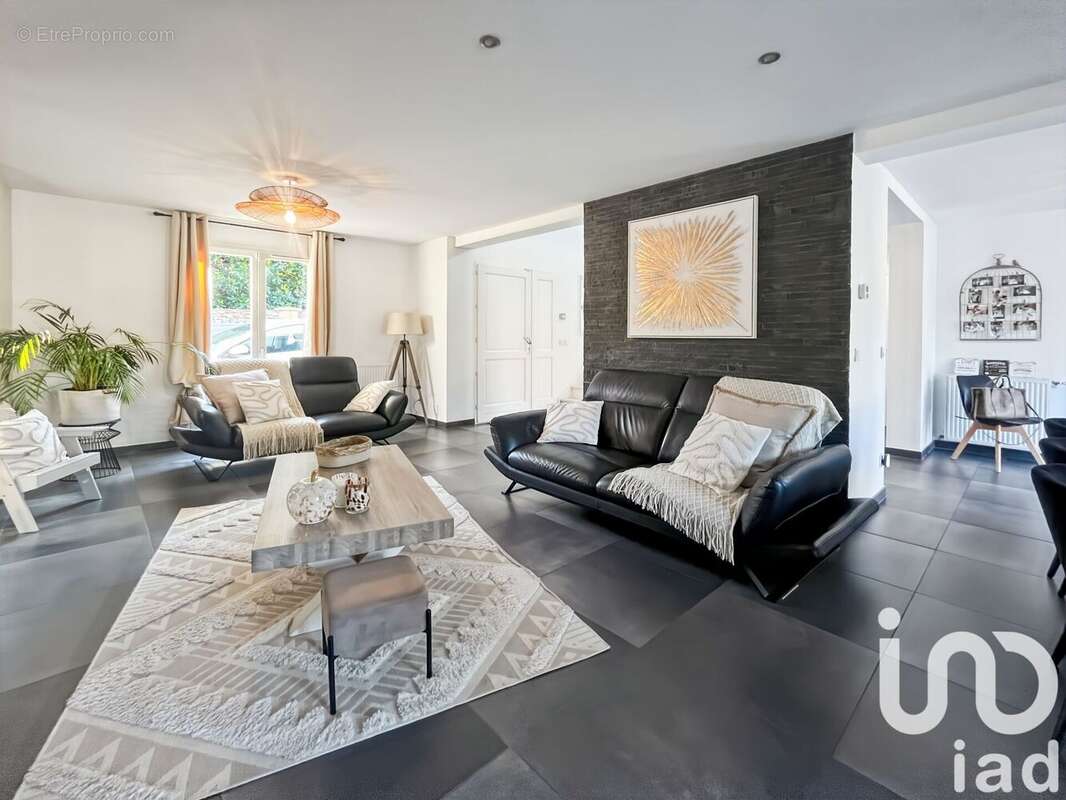 Photo 3 - Maison à VILLECRESNES