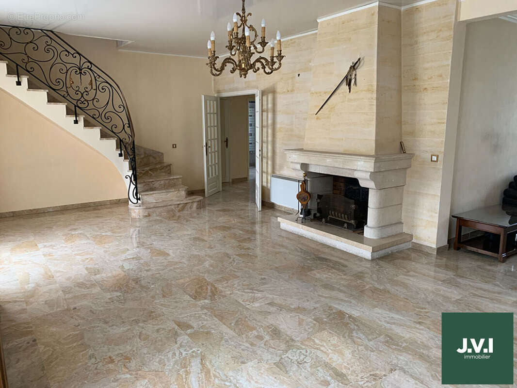 Maison à MONTMORENCY