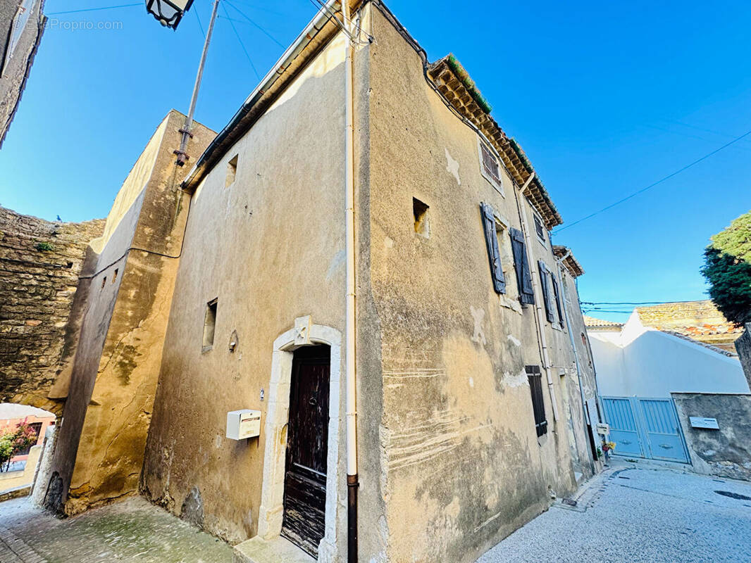 Appartement à PUISSALICON