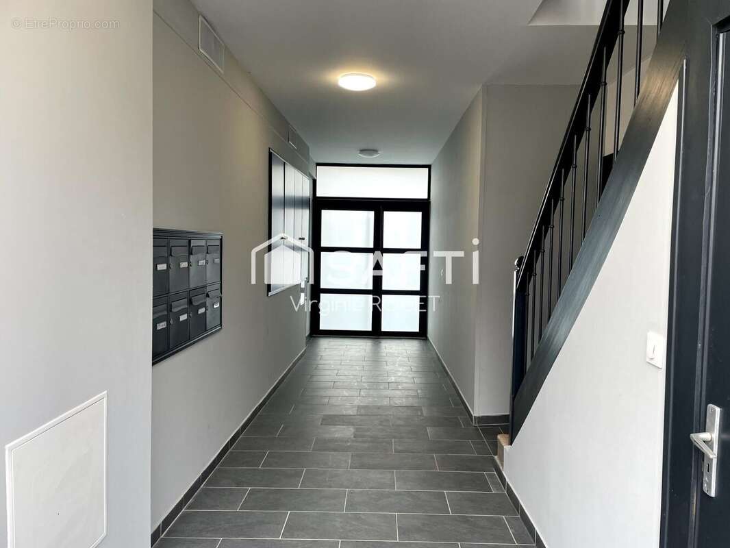 Photo 2 - Maison à REIMS