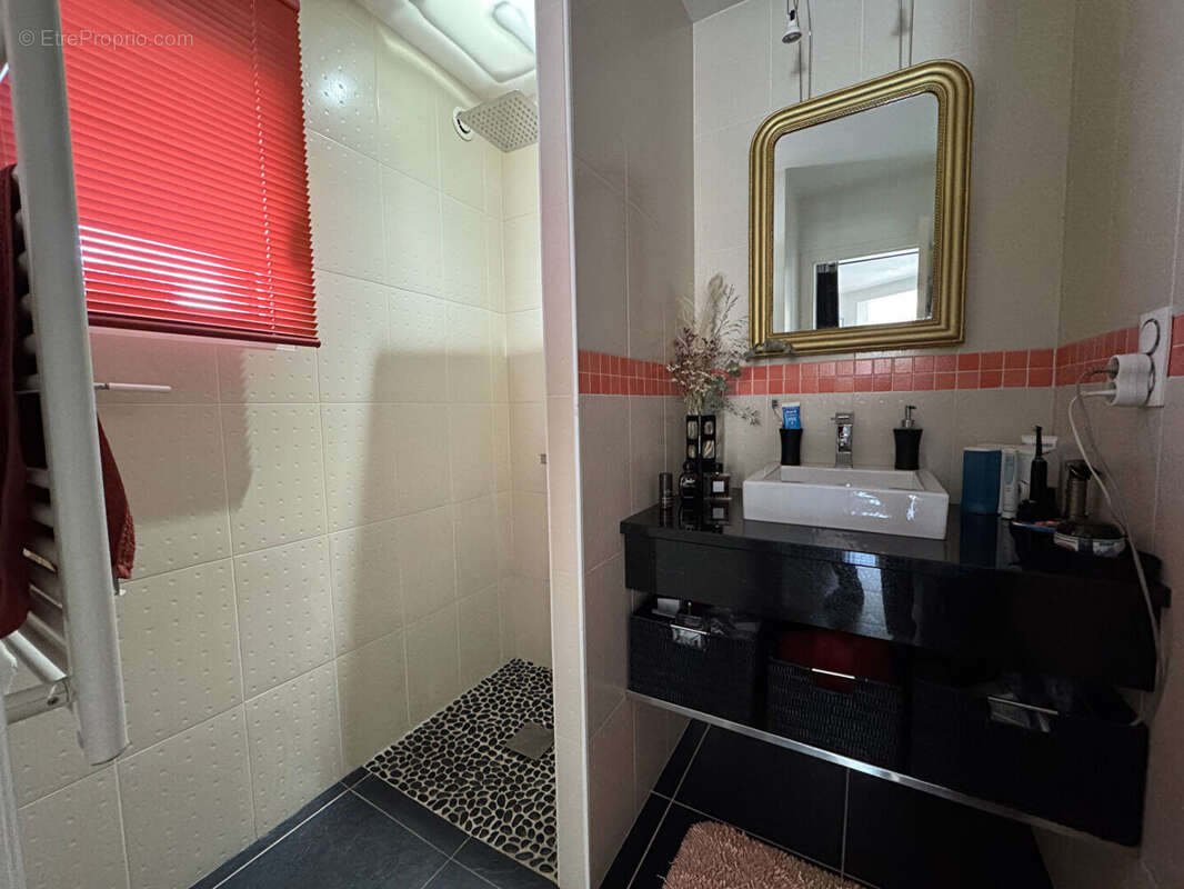 A vendre dans un quartie recherché d'Ergue Gaberic Maison  de 148.21 m² avec 4 chambre 2517 M² de terrain - photo 11