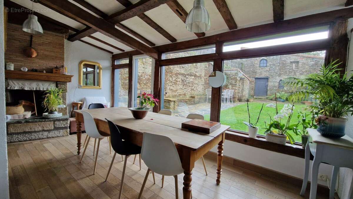 Maison à LE LOROUX-BOTTEREAU