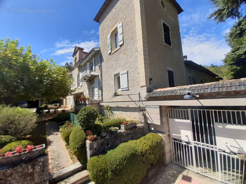 Maison à CAHORS
