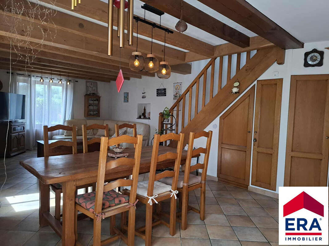 Maison à LES AVENIERES