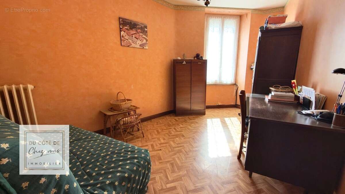 Maison à PRUNAY-BELLEVILLE