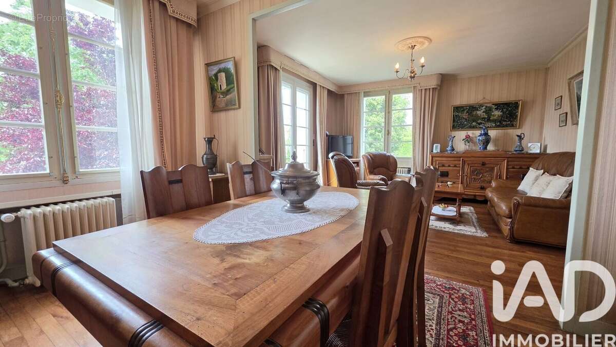 Photo 2 - Maison à BUXEROLLES