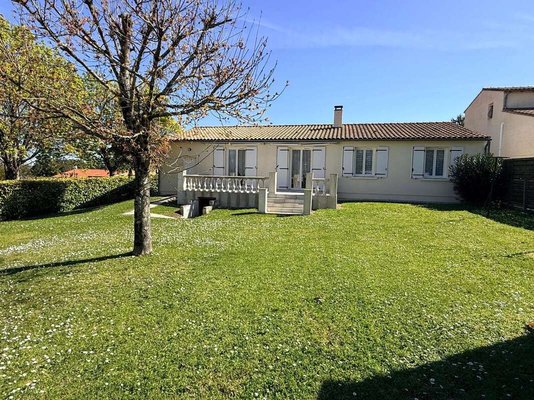 Photo 2 - Maison à SAINTES