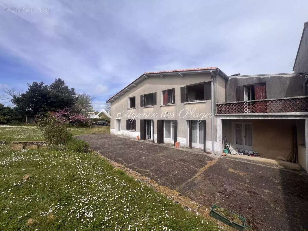 Maison à MESCHERS-SUR-GIRONDE