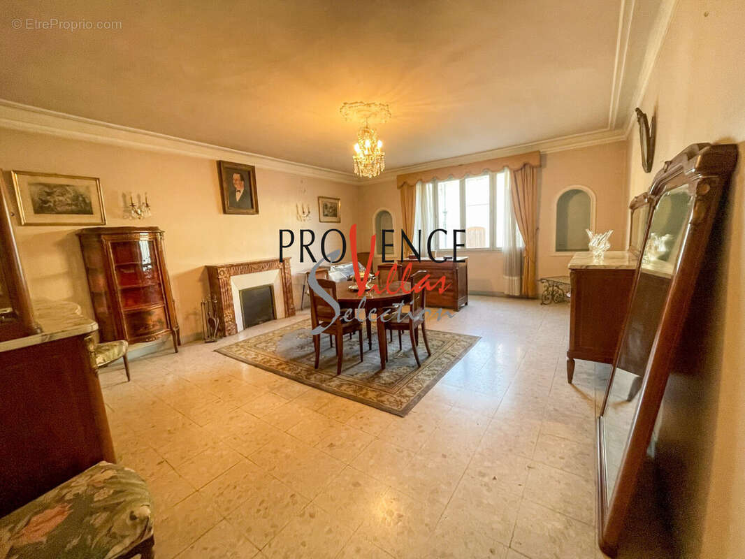 Appartement à TARASCON