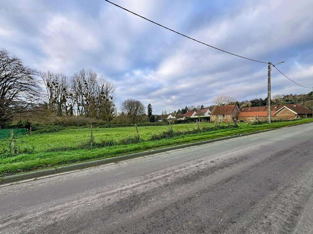 Terrain à BOULOGNE-LA-GRASSE