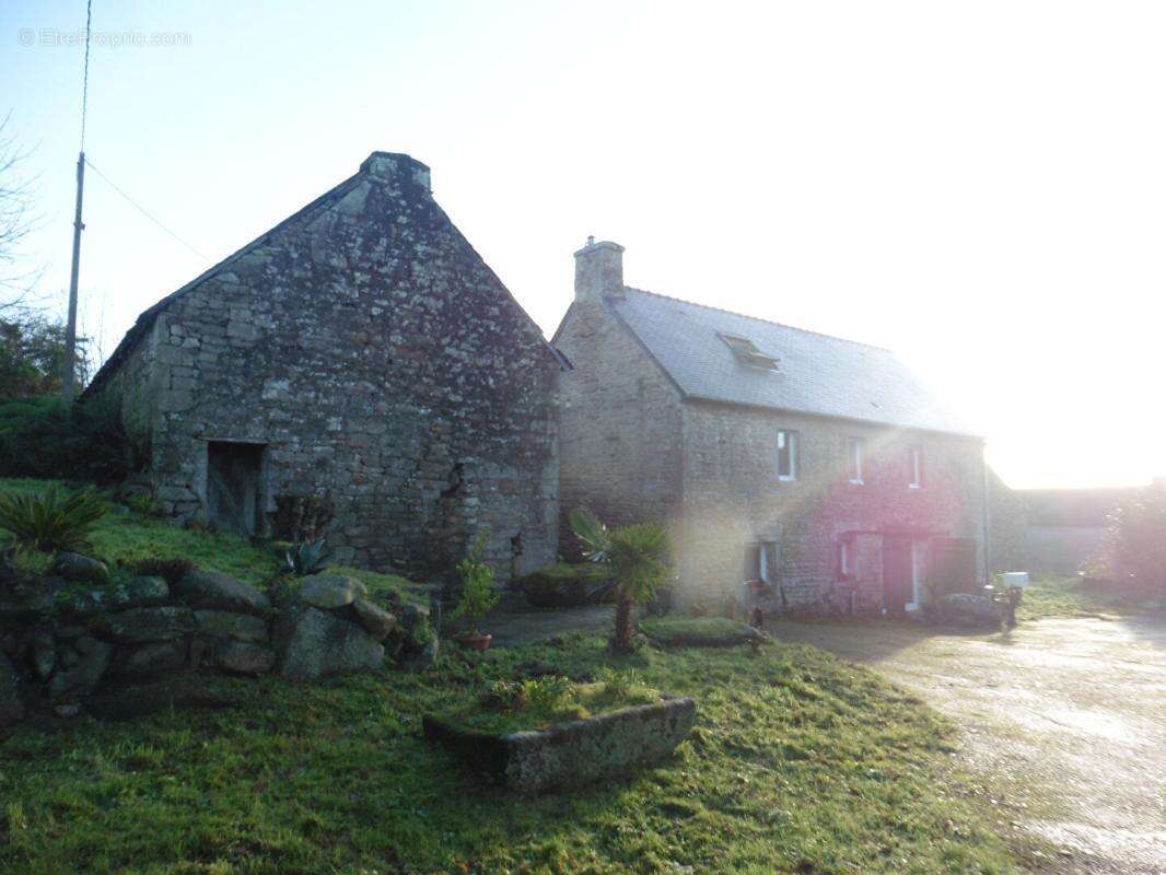 Maison à SAINT-THURIEN