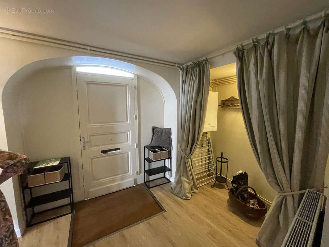 Maison à CHAMPAGNAC-DE-BELAIR