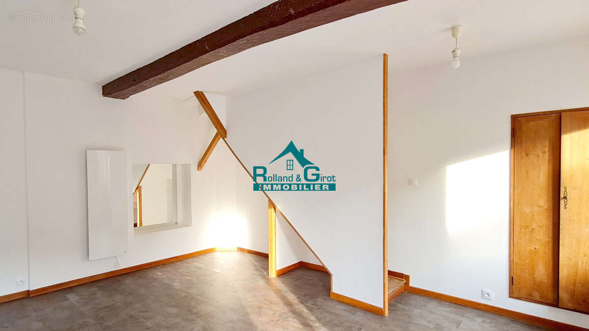 Maison à NOYAL-SUR-VILAINE