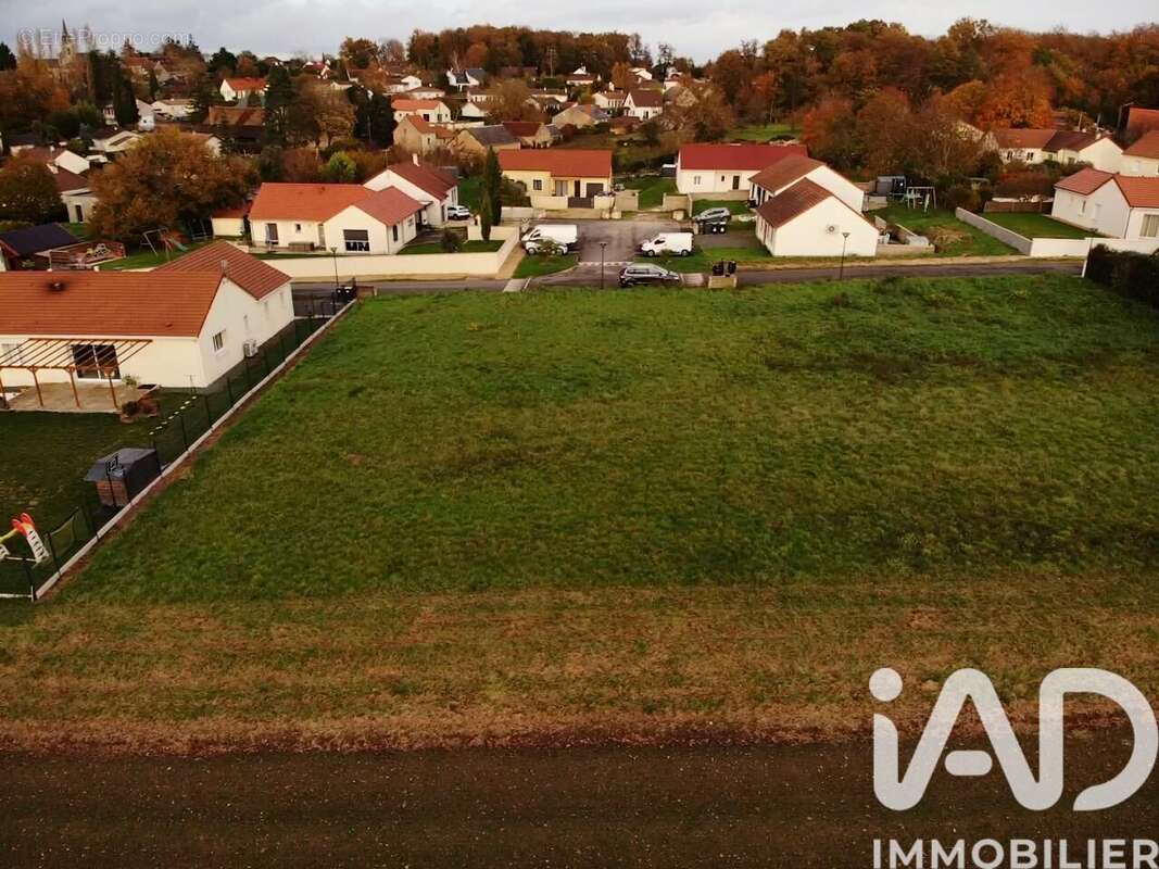 Photo 4 - Terrain à CHATELLERAULT