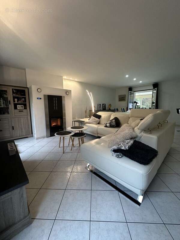 Maison à VAL-D&#039;ORNAIN