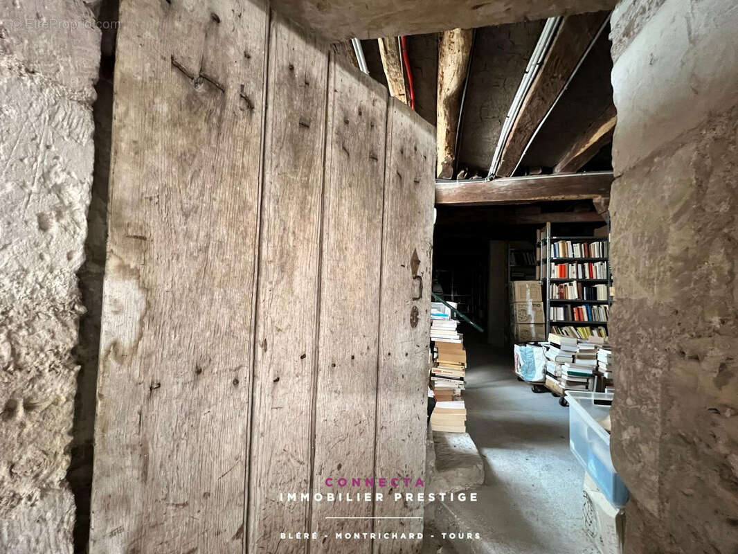 Maison à AZAY-SUR-CHER