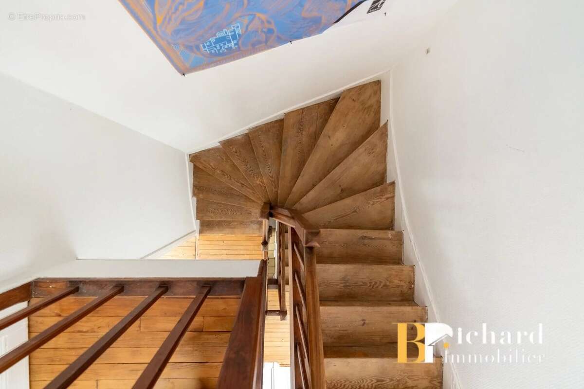 LAON - Maison de Ville - photo 2