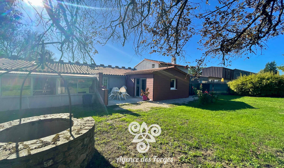 Maison à LE LANDREAU