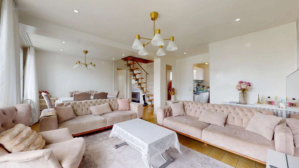 Maison 91 m² à Chelles  - photo 4