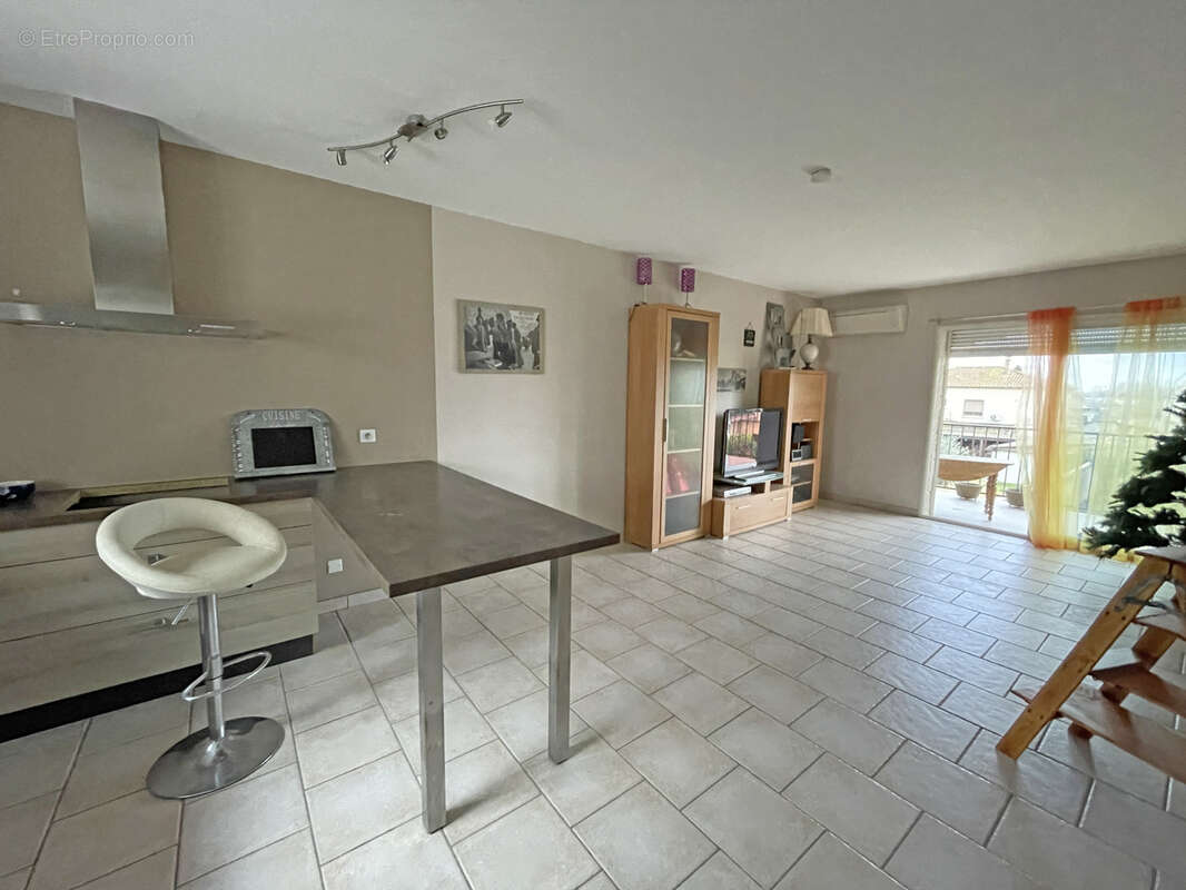 Maison à BELLEGARDE