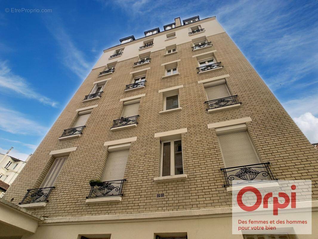 Appartement à ISSY-LES-MOULINEAUX