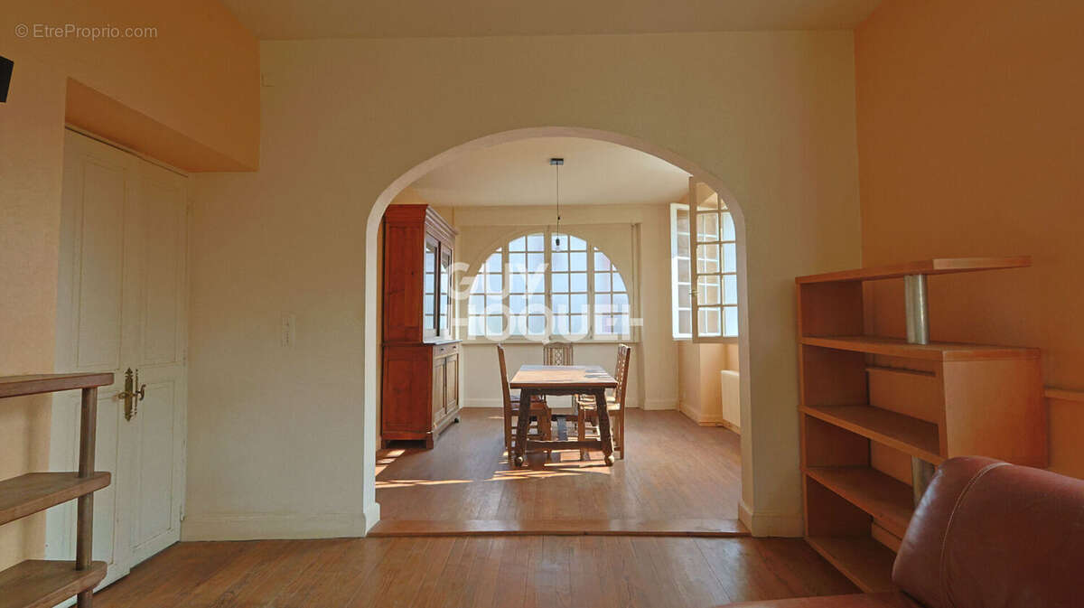 Maison à SAINT-PALAIS