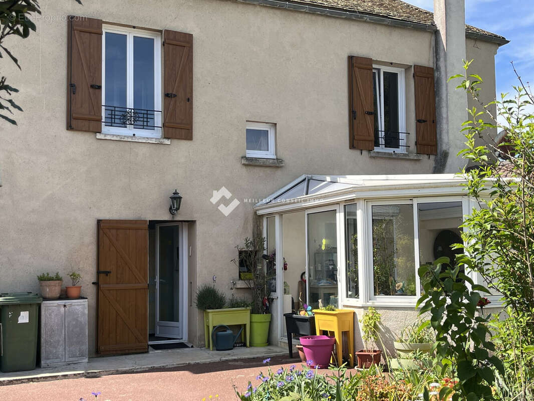 Maison à ORVILLIERS